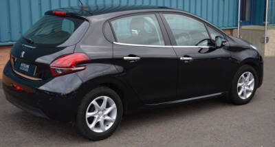 Peugeot 208 Cam Altı Krom Omsa - İTHAL