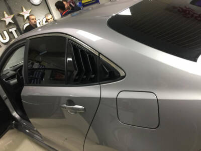 Toyota Corolla 2019 Arka Kelebek Cam Kaplama Spoiler Parlak Siyah - UMTAUTO PART